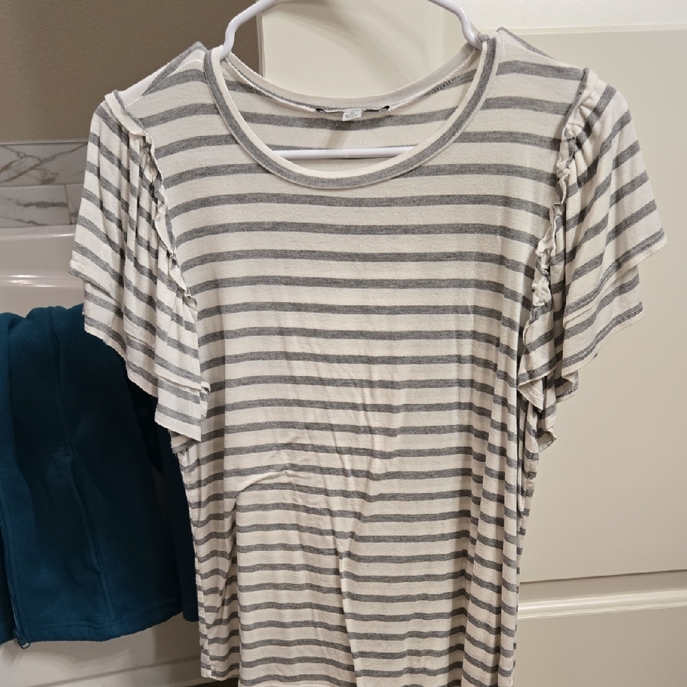 Green Envelope Gray Striped Short Sleeve Top